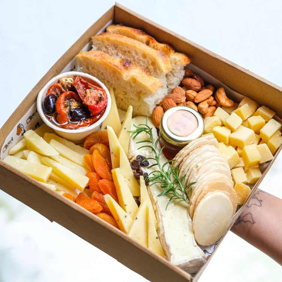 GRAND - Life is Gouda when shared with friends
